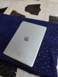 ايباد ٩ • ٦٤ • بطاريه فوق ٨٥