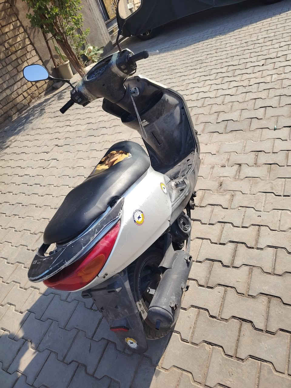 بريز سلف هندر كهربائيات شغاله زوج تايرات جدد
السعر 350 بغداد الشعب ***********
