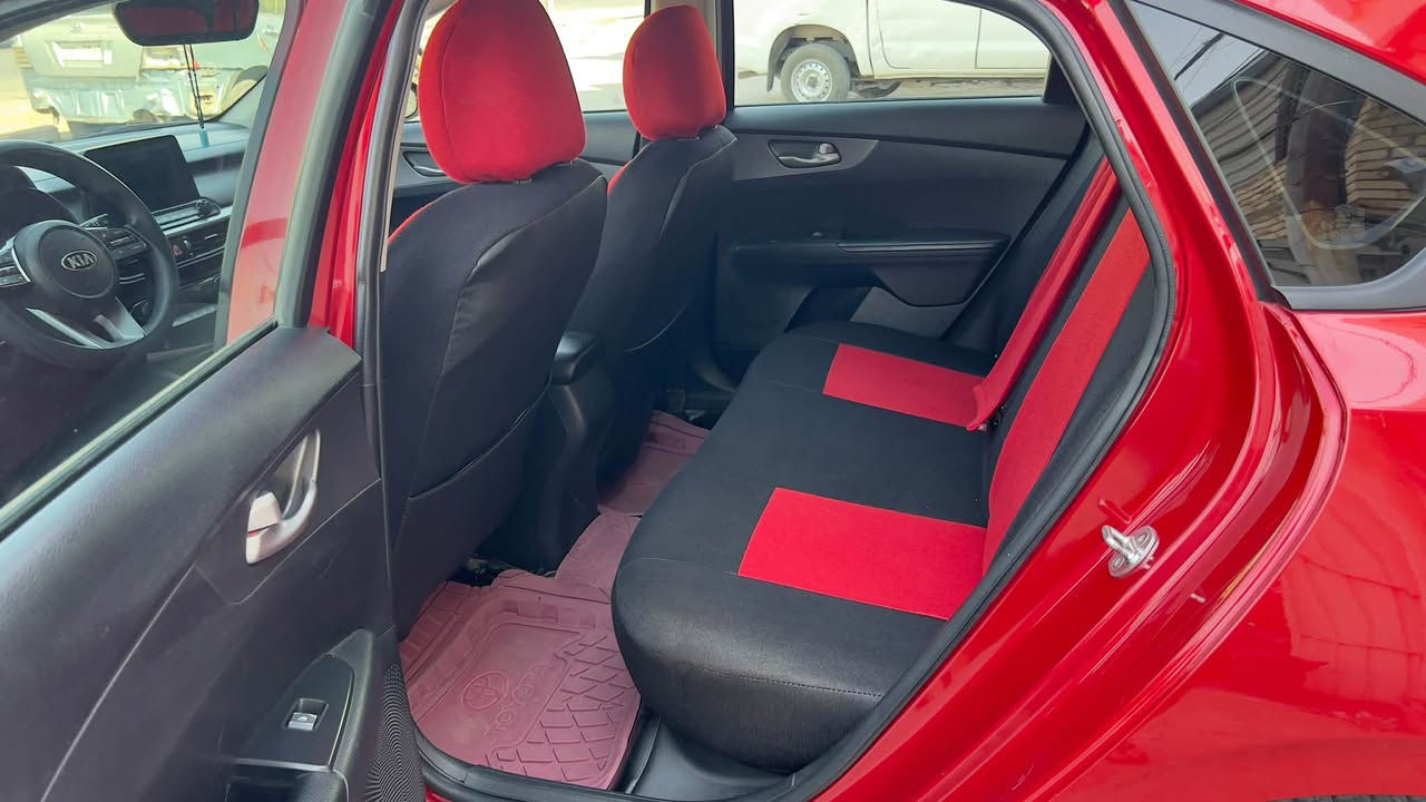 🚘 للبيع كيا فورتي 2019 بحالة ممتازة
✅ تحكم بالستيرن
✅ شاشة تدعم Apple CarPlay وAndroid Auto
✅ كامرة دوّارة
✅ رادار مانع للتصادم
✅ نظام مانع الانزلاق
✅ مثبت سرعة
✅ نظام المحافظة على المسار
✅ مساعدة القيادة 
✅ كير أوتوماتيك ATM المرغوب
 الحادث جاملغ جهة السايق راجع براد وضربه بالعراق بقبق الجنطة وطخه صغيرة باب الصدر
السعر 128$ 
التواصل ***********
