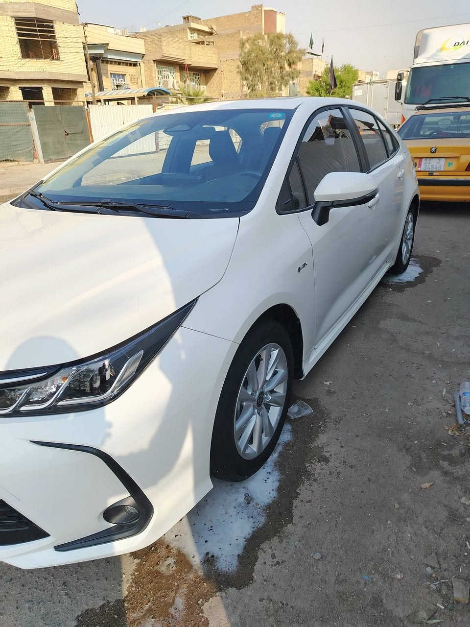 السلام عليكم كورولا شكل الخليجي هايبرد ماشيه 21 رقم بغداد كفاله عامه فيها ملاحظه بسيطه المكان بغداد غير متواجد على الفيس السعر على الخاص رقم الهاتف***********
