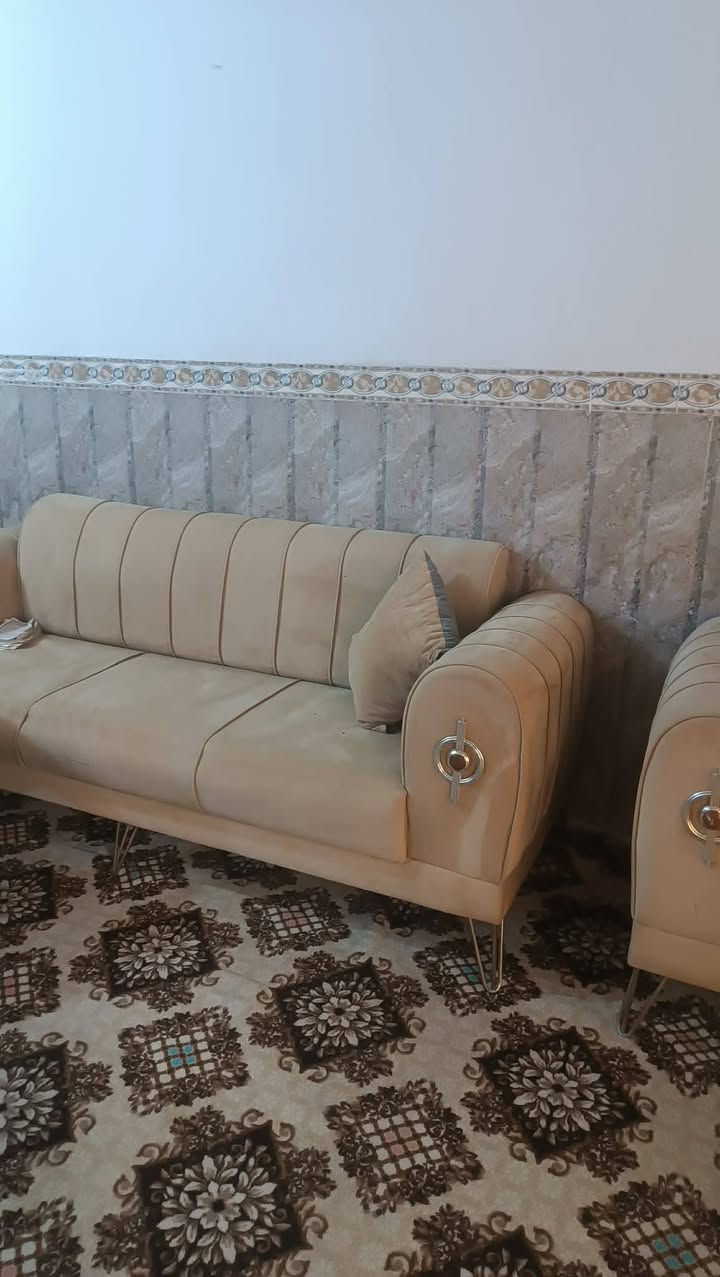 تخم ١٠ مقاعد • نظيف • النجف حي الجامعة