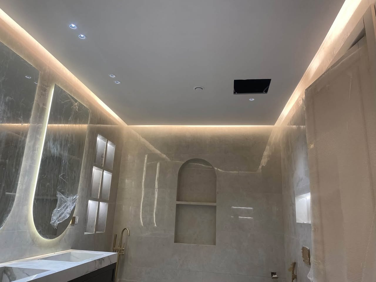 قاطع جبسن بورد • ديكورات جدارية • اشراف مهندس
