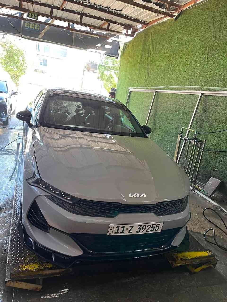 سلام عليكم للبيع k5  موديل 23.    ❤️Gtلاين ❤️
لون سمنتي ماشيه ٣٦ m فول موصفات  *********** السعر 131 بيها مجال
