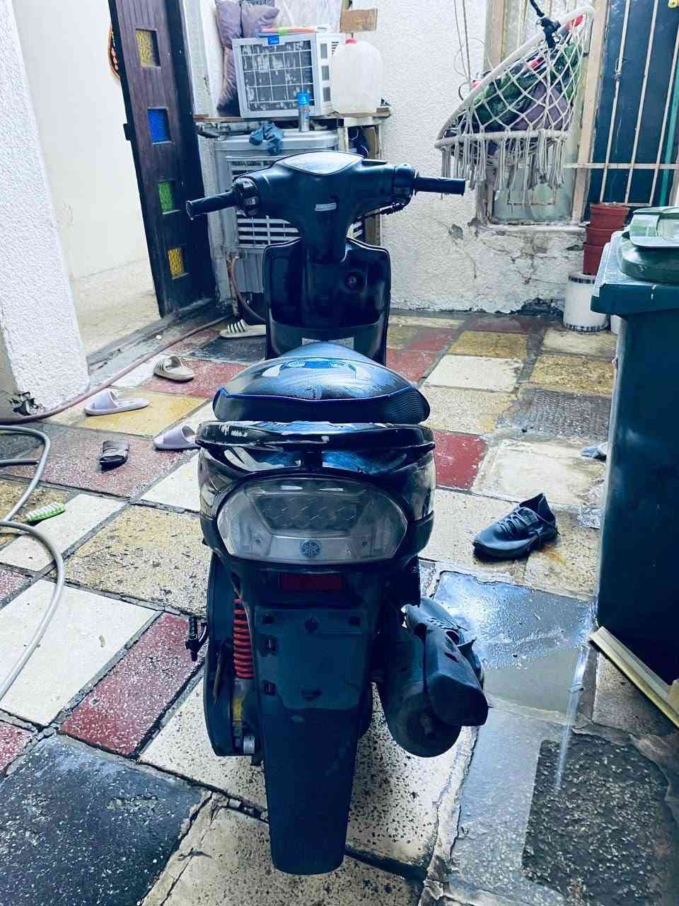 دراجه رمبه اي نقص ما بيها شلعه معدل
نضافه فول✅
دراجه بلاديه غير مفتوحه💯
بيها ضرر بسيط بل كفر الامامي!
دراجه تاخذها وتطلع ما تكول اخ راسي 
(فقط السلف ٥٥
سعر٨٥٠وبيها مجال
اوراقها موجوده 
عنواني بغداد حي اور!!
موجود على الخاص
رقم***********
