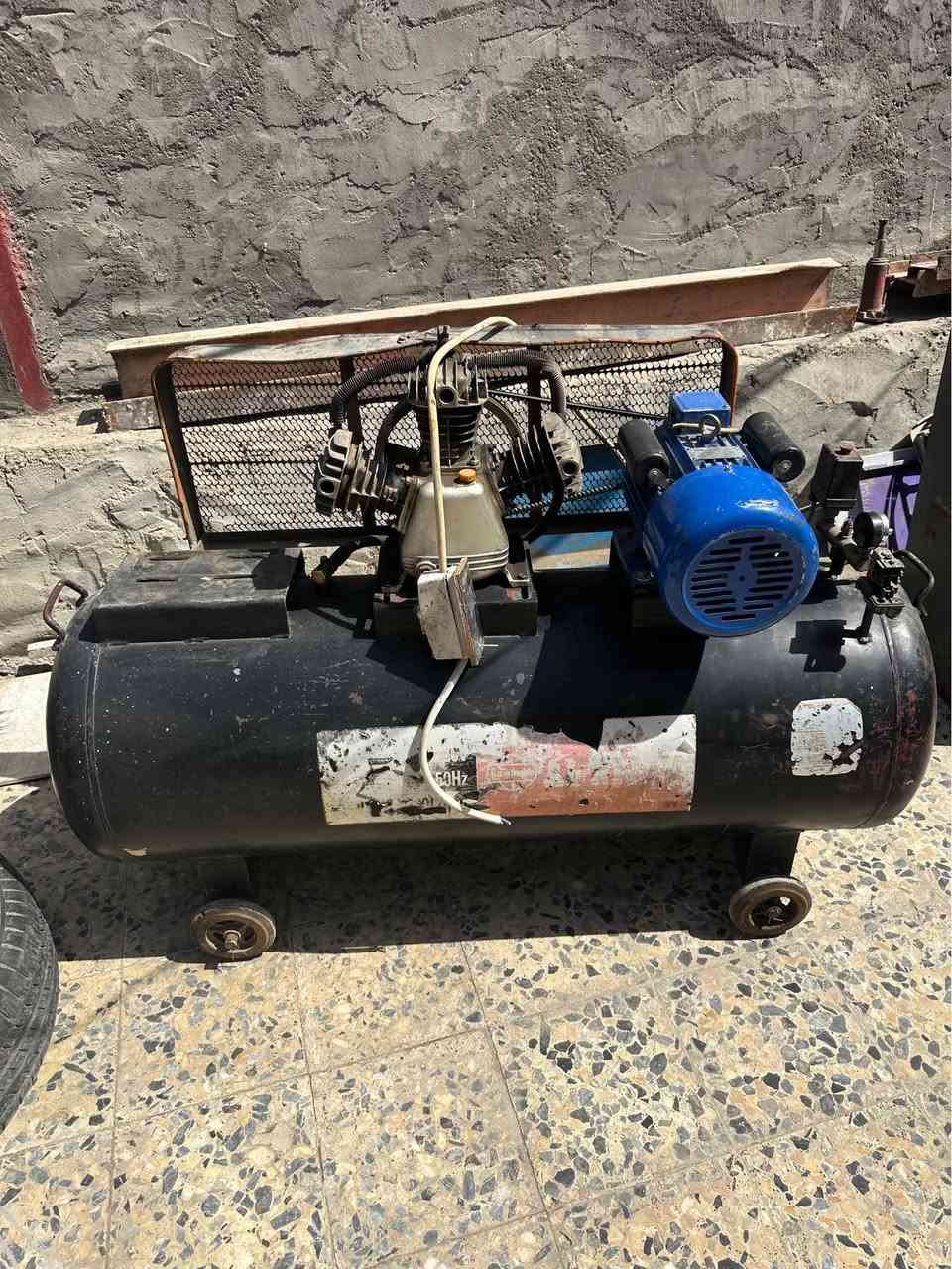 غراض للبيع مكلف بالنشر ‭***********‬ النجف, العراق

