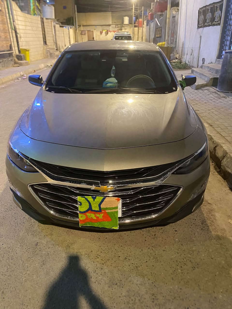 السلام عليكم اخوان ماليبو ٢٠٢٣  رقم بصره بسمي مكفوله من الطول الى الطول لون ذهبي محرك١٥٠٠ تيربو بعدهي على وضع الشركة يعني واير مامزلوغ بيها ااعيد على وضع الشركة كهربائيات تبريد كلشي على وضع الشركة وهواي مواصفات بيها معروف ماحاجه اعد ماشية ٢٧ كيلو مو ميل واليحب هذا رقمي *********** يوجد واتساب ماسنجر المكان بصره الحيانيه حي  المربع رايدها ١٣٣ ورقه
