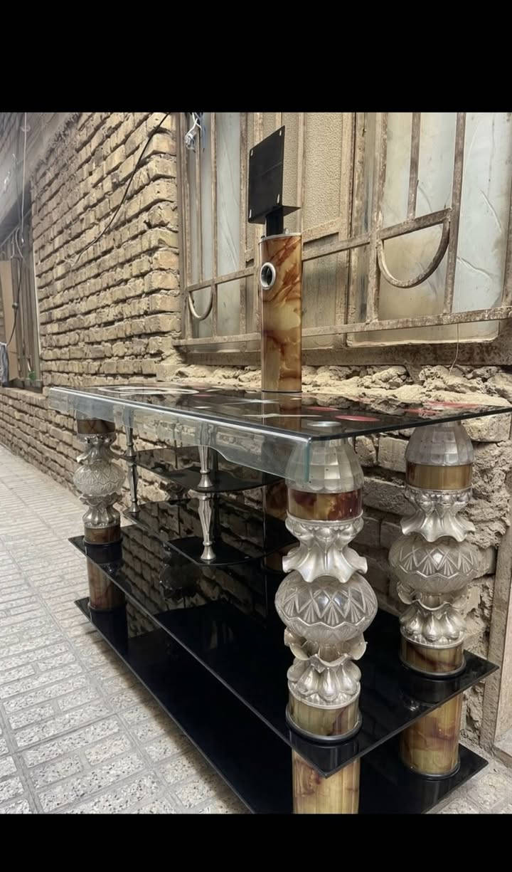 اغراض منزلية للبيع 
واتس اب ***********
متواجد فيس

نص مكتوب في الصور:
- ٣٥
- 250 وبي مجال
- +964 772 481 5...
- قبل ٣١ دقيقة