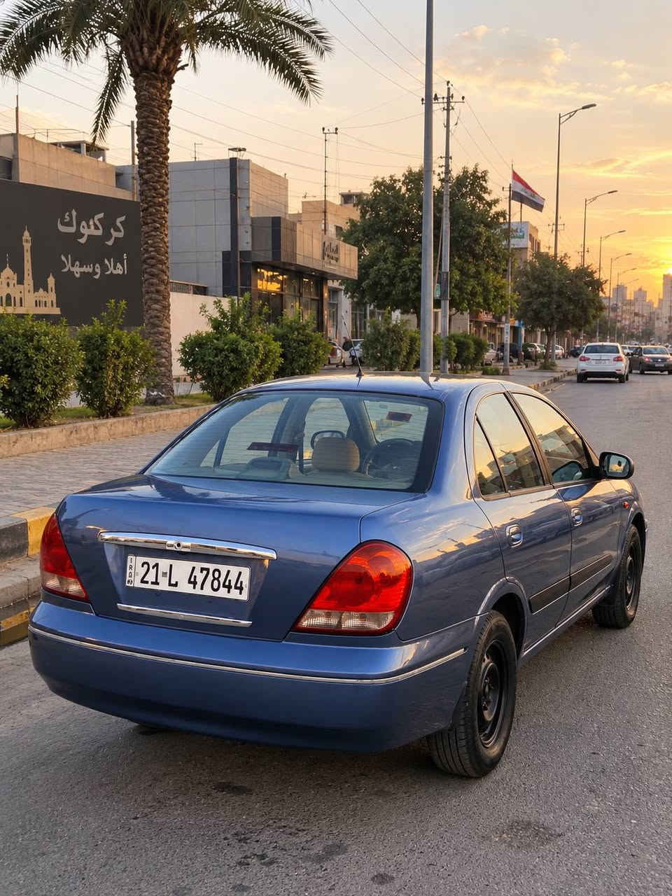 نيسان صني • ٢٠٠٤ • گير عادي
