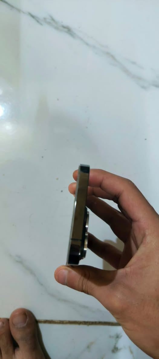 آيفون 13 برو • ٢٥٦ • بطاريه ٩٣