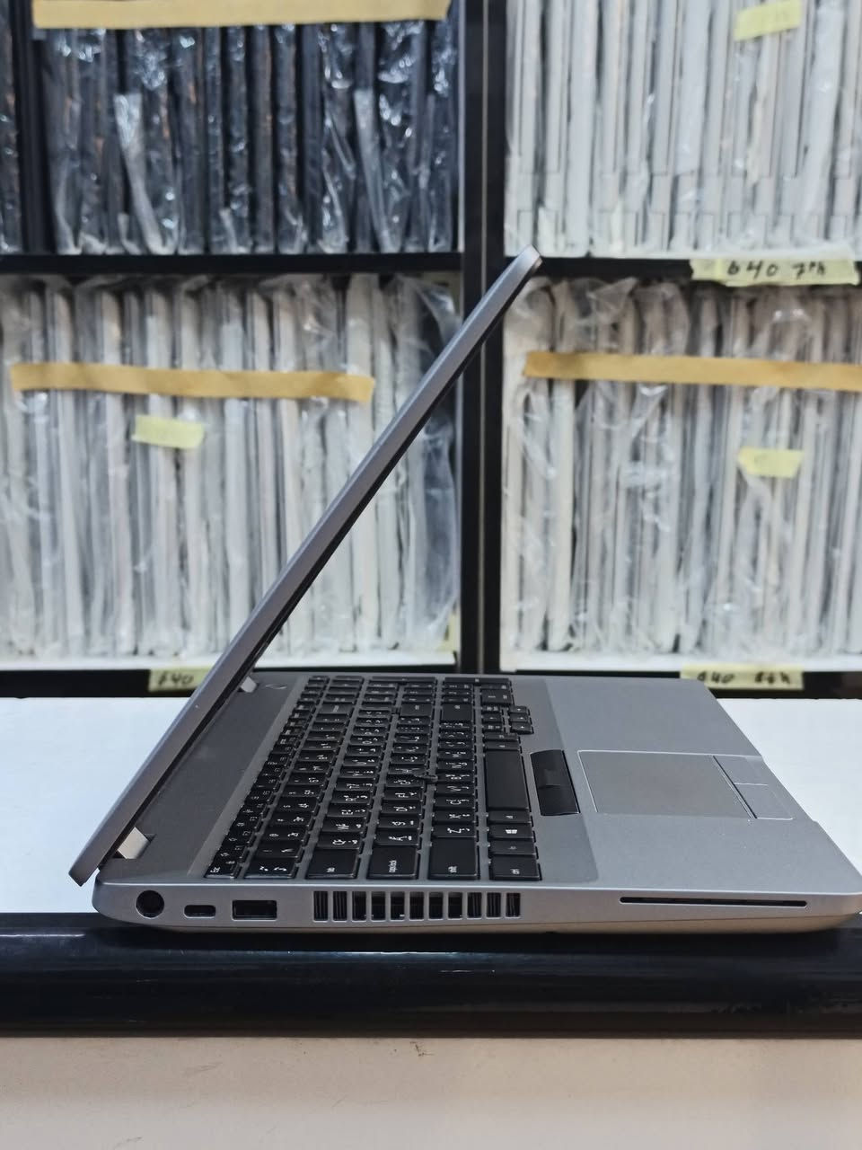 DELL LATITUDE 5511 🔴🔴
المعالج Cor i7 الجيل العاشر فئة المعالج H
الرام 8 كيكا DDR4 
الهارد 256 m.2
كارت شاشة خارجي نفيديا كوادرو 2 كيكا 
حجم الشاشة 15.6 FHD
و متوفر تنصيب برامج هندسية مع اللابتوب
ضمان 10 ايام استبدال في حال وجود مشكلة 
السعر 410 الف شامل التوصيل لجميع المحافظات 
للتواصل و الطلب خاص او واتساب ***********
