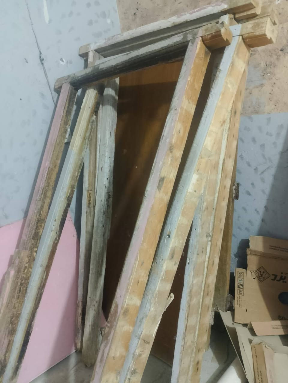بيبان اربعه مع جراجيبهن عنوان زويريجات مكلفه بنشر 
***********
