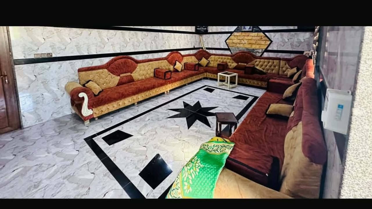 🏡 للبيع – حصرياً لدى مكتب النعيمي للعقارات   🏡

📍الموقع: الموصل – حي الملايين، قرب جامع الصواف.

✨ مواصفات العقار:
▪️ المساحة: 240 م²
▪️ ركن.
▪️ الواجهة:  12 م .
▪️ العمق: 20 م .
▪️ الجنس: ملك صرف زراعي .

🏠 تفاصيل البناء:

🔹الطابق الأرضي:

* حوش واسع.
* استقبال.
* هول.
* مطبخ (حار / بارد).
* غرفتا نوم.
* حمام ومرافق خدمية.

🔹الطابق الثاني:

* غرفتا نوم.
* غرفة نوم سويد.
* هول.
* حمام.
* سطح واسع.

📌 مجموع غرف النوم: 4 غرف.

💰البيع نقداً أو بالتقسيط (وفق الاتفاق بين الطرفين).

📞 للاستفسار والمعاينة:
مكتب النعيمي للعقارات
📱 ***********
📱 ***********

📍عنوان المكتب:
الموصل – حي الكندي – شارع الحولي – قرب مصنع الكندي.
@الجميع
