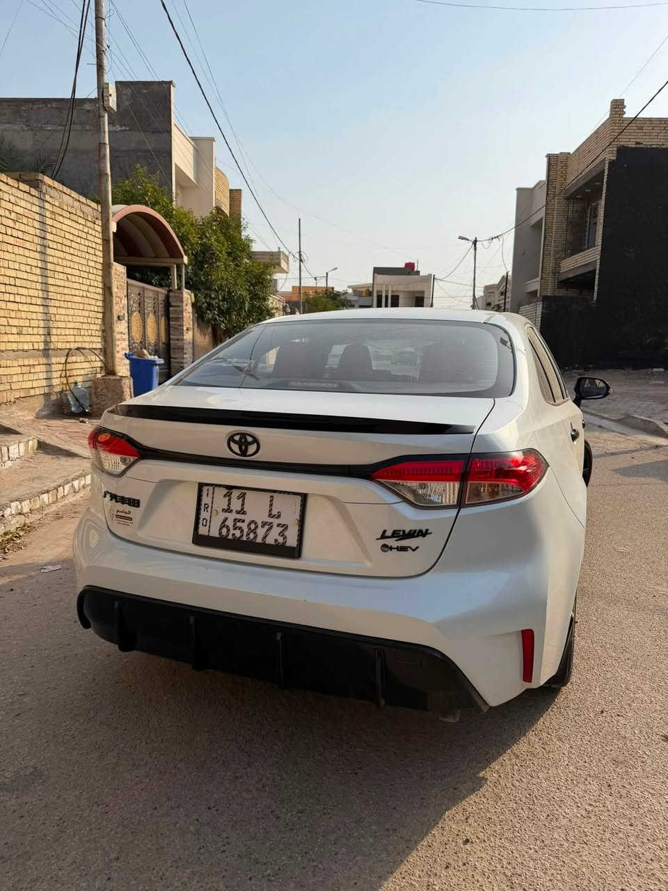 السلام عليكم كورلا هايبرد 2025 الشكل الامريكي الفئه (S) فول مواصفات تحكم ستيرن شاشه كامره داخل احمر  تبريد قطعتين السياره ماشيه 55 الف كم السياره كفاله عامه ماعدا الدعاميه الخلفيه صار بيها شك وصلحتها السياره بأسمي تحويل مباشر السعر (153) وبيها مجال للاستفسار اتصل ع الرقم ***********
