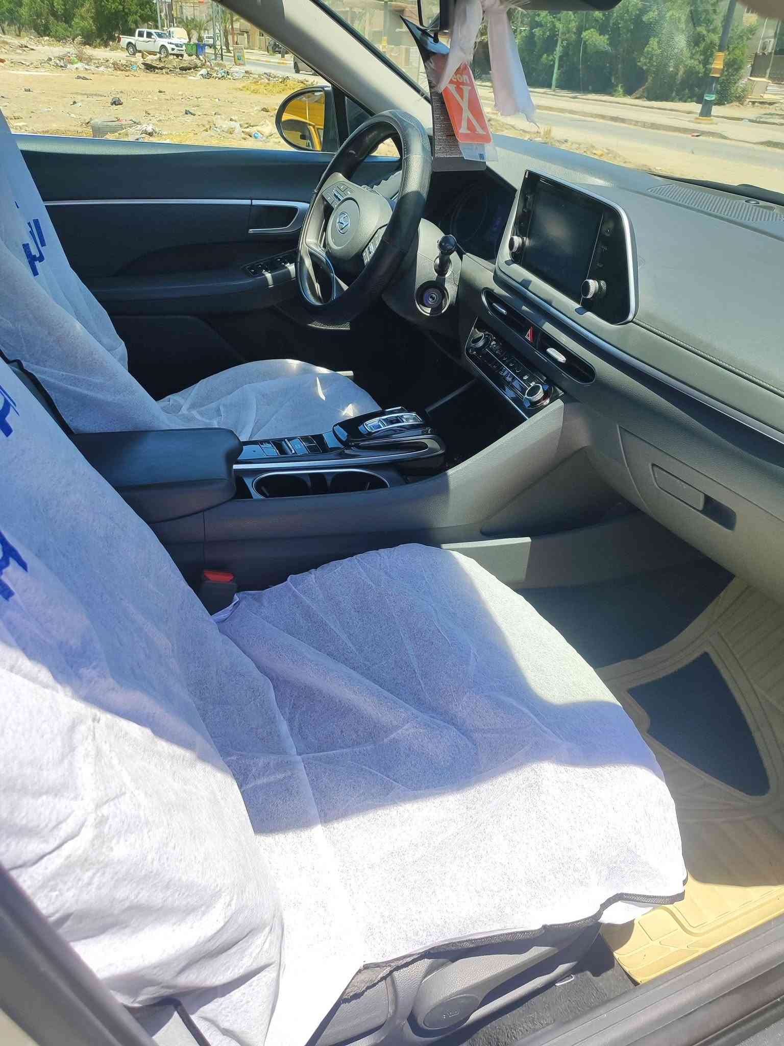السلام عليكم
سوناتا امريكي موديل 22 معوقين مثنى 
حادثهه موجود في الصور وبيهه كم قطعه 
كلير من امريكا بدون ارباك سياره جاهزه 
السعر 133 بيع او امراوس المكان السماوة 
*********** @

نص مكتوب في الصور:
- 70189123