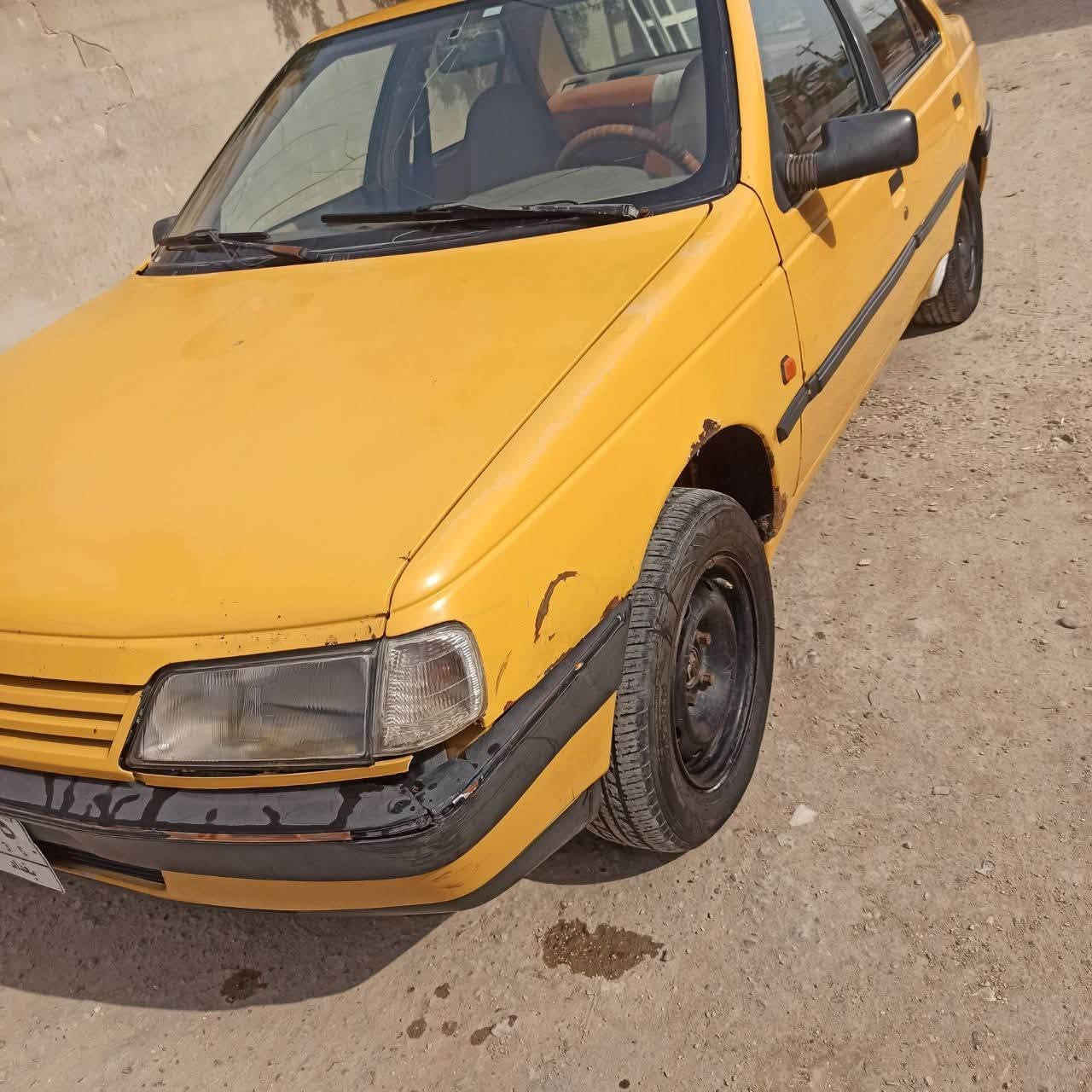 سياره للبيع بيجو GLX 405 رقم بغداد سياره مكفوله كير ومكينه تبريد ثلج تخم تاير جديد  السعر 25 وبيها مجال مكاني بابل مركز المدينه هـ***********
