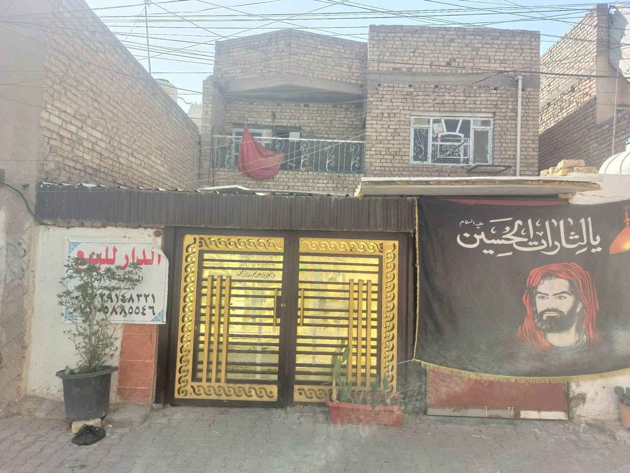 ادمن  وافق  رحمه  لوالديك
سلام عليكم
قطعه  ١٦٠  للبيع طابقين  متكامله   طابق  ثاني  ٣ غرق  ومطبخ      العنوان  الشعله  الاوله   قرب  سوق  الاوله    
***********
