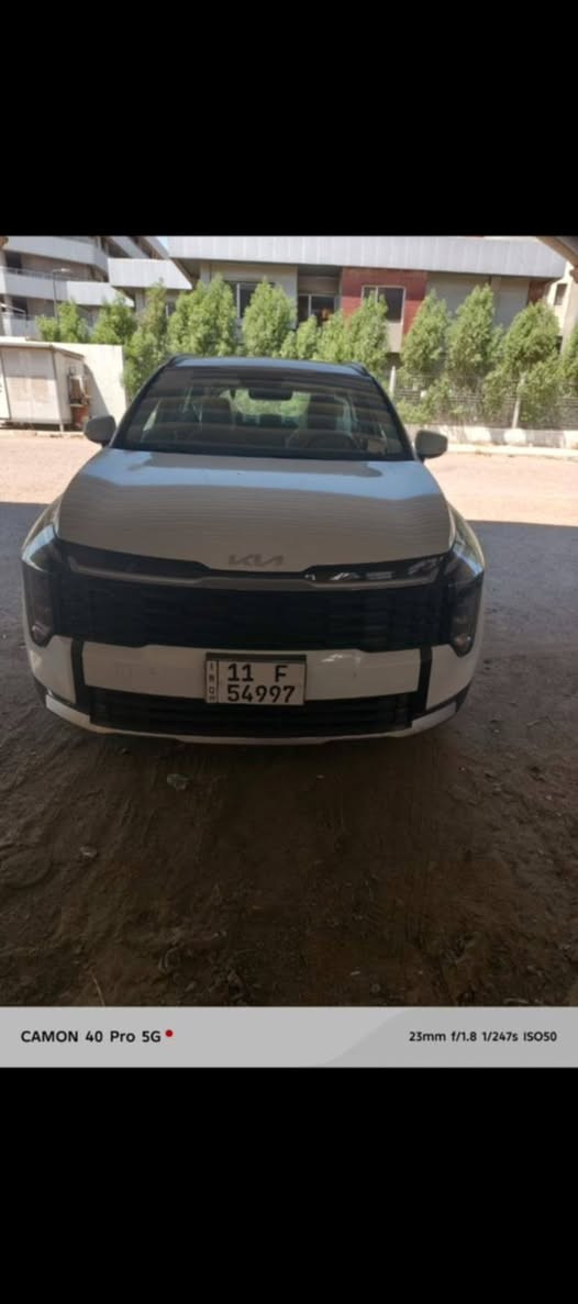 السلام عليكم
(للبيع فقط اعتذر عن المراوس)  وبيع مستعجل جدا جدا

((كيا سبورتاج موديل 26 خليجي ))سياره فول ماعده بانوراما 

          

مكفوله كفاله عامه ماعده رصعه بل باب خلف الصدر كما موضح في الصور 

بصمة تشغيل وبصمة فتح أبواب وتشغيل عن بعد.

لون ابيض  لون مميز.

محرك 2500 ماشيا شي قليل اخت الزيرو 700

داخل صحراوي  مطعم بلون الأسود 

كشنات قماش  وكهرباء تدفئةVIP.

رادارات أمامي وخلفي وجانبي ونقطة عمياء وأشاير بالمري.

كيجات ديجيتال وشاشة متصلة تاب تدعم كار بلي.

تبريد قطعتين.

الدشبول لمس وشاحن واير ليس.

ويل كب كروم 19 ومري  لون ابيضّ.

سايد بريك بصمة .

جام اوتو .

نظام سونار وحساسات خلفية .

اربع أنظمة قيادة .

وباقي المواصفات معروفة 

مكان السيارة بغداد  للاستفسار الاتصال على الرقم التالي

     ***********

السعر خاص واتساب
