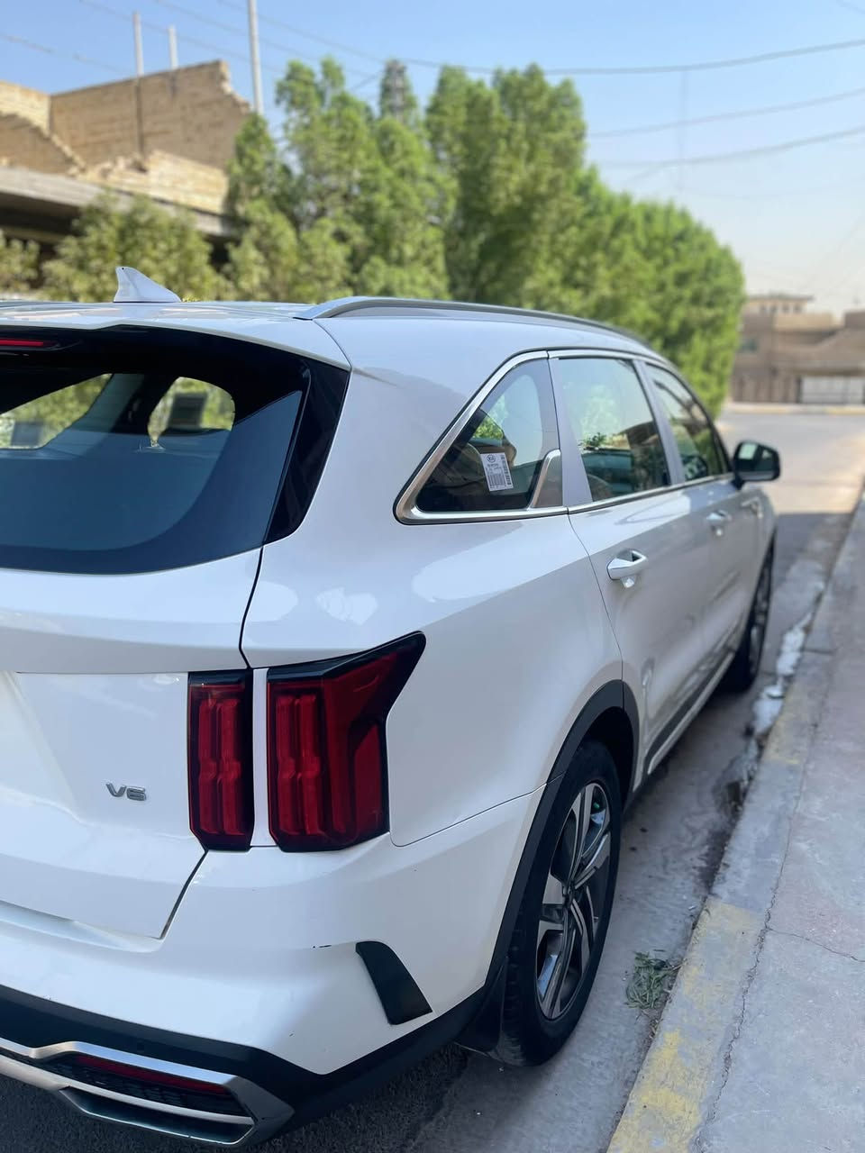السلام عليكم سورنتو 2021 خليجي 
السيارة كفالة عامة من صبغ والفتح والتبديل حتى دعاميات ما بيهن صبغ بيهة فقط بارد بالجاملغ الامامي 
مكينة 6 سلندر بوضع شركة كفالة 
كير كفالة عامة 
ماشية 95
رقمهة بغداد الدولي سنوية با اسمي 
موصفاتهة 
بصمة 
جنطة كهرباء 
تشغيل عن بعد 
كير ماوس 
كشنات جلد و كهرباء 
بردات خلفية 
انارة بالدشبول 
بصمة ابوب 
اشارة ترحيب 
شاشة Apple car play
حساس امامي وخلفي 
كامرة خلفية دوارة 
نظام نزول منحدرات 
اربعة انظمة قيادة 
السيارة جديدة بصمات ثنين مال شركة و كتلوكات شركة بيهة 
عنواني بغداد 
السعر 234 

***********
