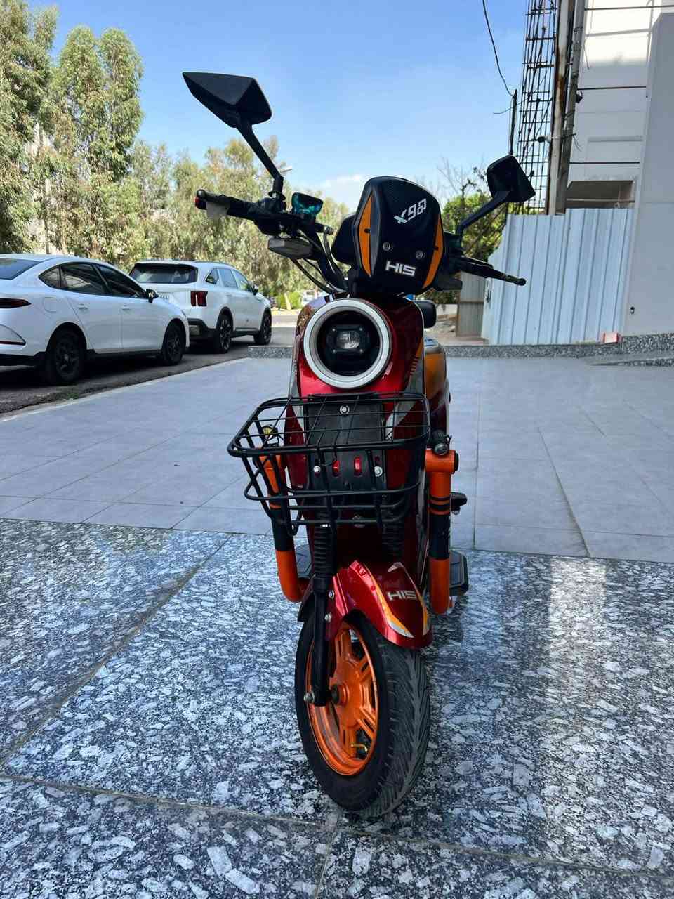 ماطور شحن
X900
فول مواصفات 
 البك R
دبل إشاره 
عالي ناصي 
تشغيل بصمه 
لون مميز 
ماطور جهاز بس تشغل وتمشي 
السعر 450 وبي مجال للشراي
