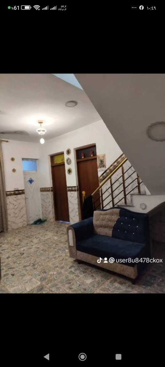 السلام عليكم من رخصت لادمن تم إعادة النشر بسبب الوعود الكاذبة بيت للبيع  المساحه 164 متر واقع طابق ونصف بناء حديث 2023 خدمات كامله من كهرباء دفن واناره  ومي وانترنت وطني ومجاري وتبليط  كله جديد العنوان الفضيليه قريب عل حي الرئاسه المعلمين شارع البديرات  📍📍السعر مناسب جدا 📍📍
ملاحظه البيت طابوو ملك صرف يعني سند مستقل السند 216 المساحه اتنازلك  160 متر سند ملك صرف الك     استفسار  
 ***********
