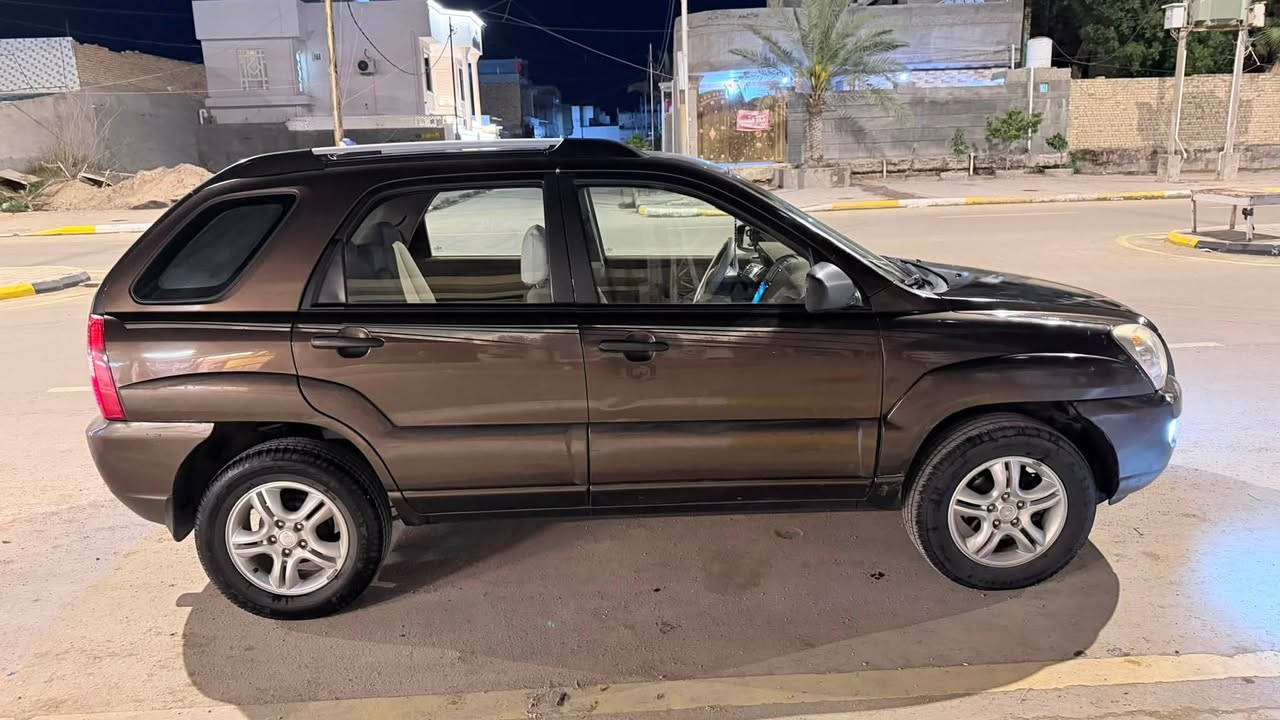 اللون : جوزي
الرقم : واسط بأسمي تحويل مباشر

بيها جاملغ صبغ( بدون ضربة بدون دواخل ) 

گير و محرك شرط فول نضافة و بدون فتح 

السعر : 95$
الرقم : ***********
