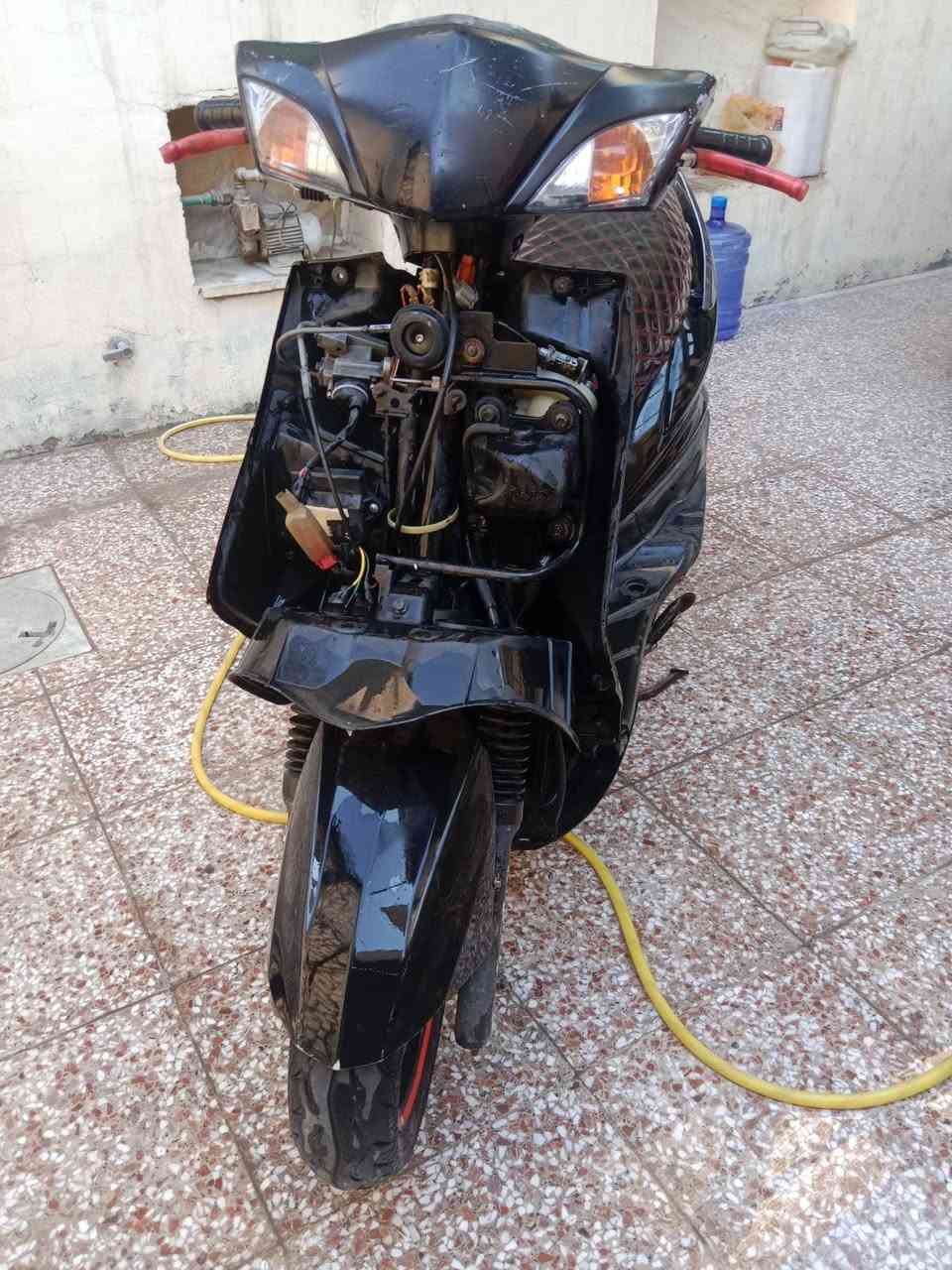 سلام عليكم سكنس فحل دراجه طافية كاطعة زنجيل دراجه جانت نكره سلف كهربائيات كلها شغاله أبيع كوم حديد اكفلها بس حلال وحرام مكاني بلديات سعرها 325 بيها مجال قليل حك الجية *********** خاص مامتواجد شراي خابر وتدلل
