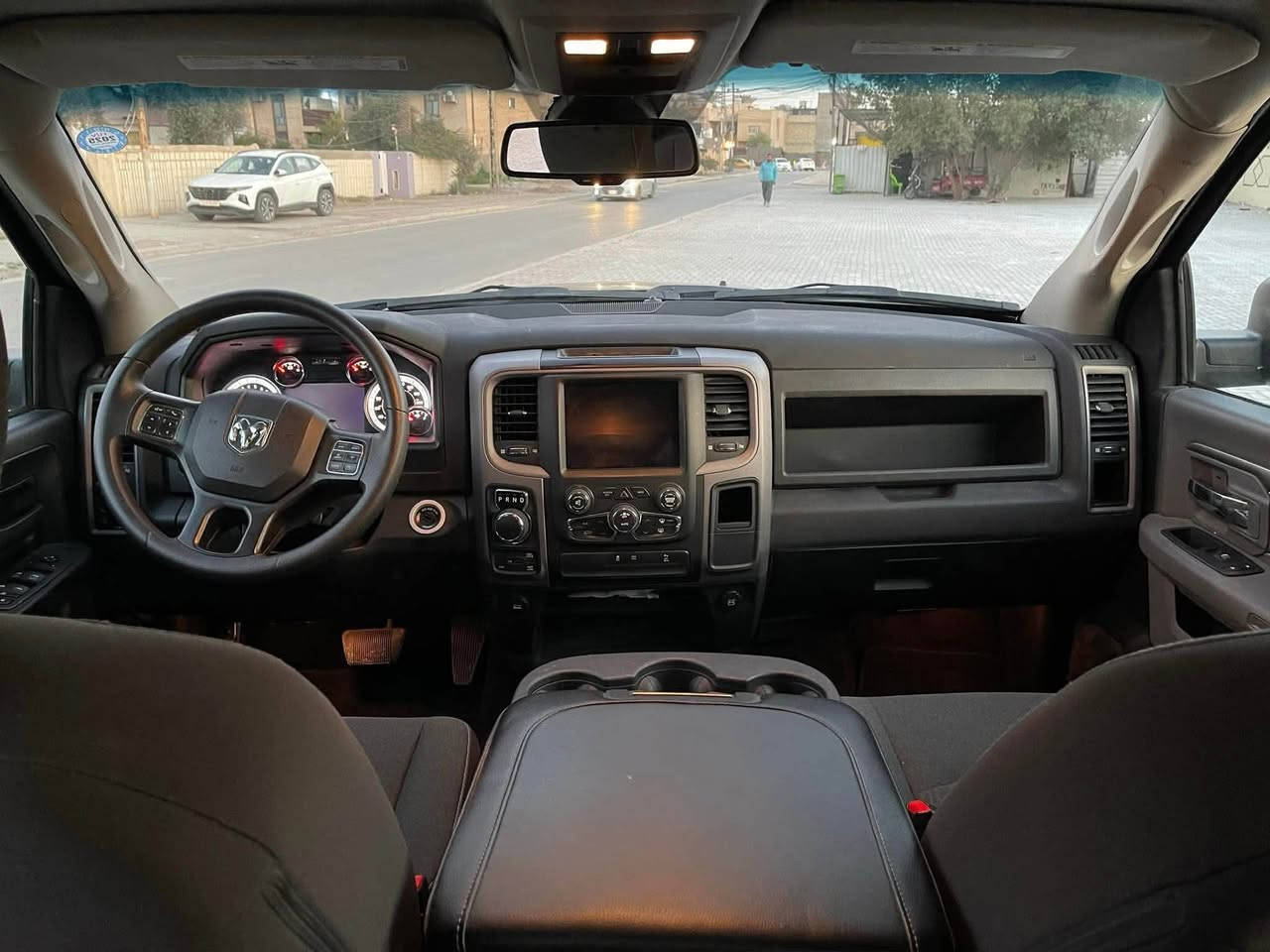 للبيع Dodge Ram 1500 Classic موديل 2022 🇺🇸

🔹 المحرك: HEMI V8 5.7
🔹 الممشى: 40,000 ميل
🔹 وارد أمريكي 🇺🇸
🔹 رقم سليمانية
🔹 حادث أمامي سابقاً – 4 قطع
🔹 الشاصي سليم وما بيه ضرب
🔹 السيارة حالياً جاهزة للفحص
🔹باب طويل بدي قصير مرغوب 
✅سعر (192$) 
📣*********** رقم صاحب سياره
