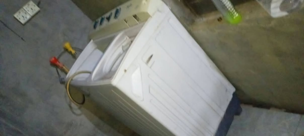 🧺 للبيع غسالة DEKO DE-1018 حوضين 🧺
غسالة ديكو حوضين، الغسيل يعمل بشكل جيد.
⚠️ المجفف (حوض العصر) عاطل حالياً، لكن يتصلح وبكلفة قليلة.
💰 السعر: 90,000 دينار
🔥 قابل للتفاوض
📍 العنوان: الحلة – حي الجزائر
📞 للتواصل: ***********
📱 واتساب متوفر
