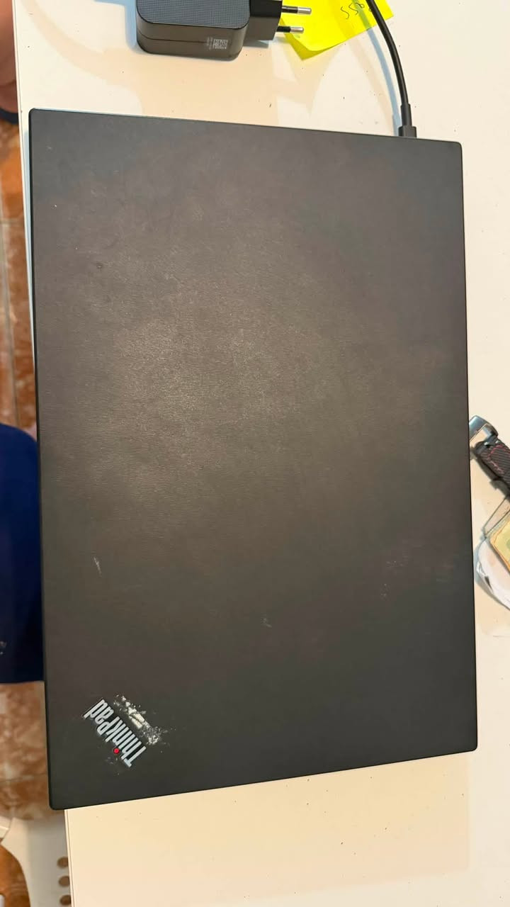 Lenovo think pad l590  نظيفه
معالج انتل جيل 8  كور اي 5
رام 8
Ssd 500
 شاشه 15.6
بسعر 400  الف
***********

