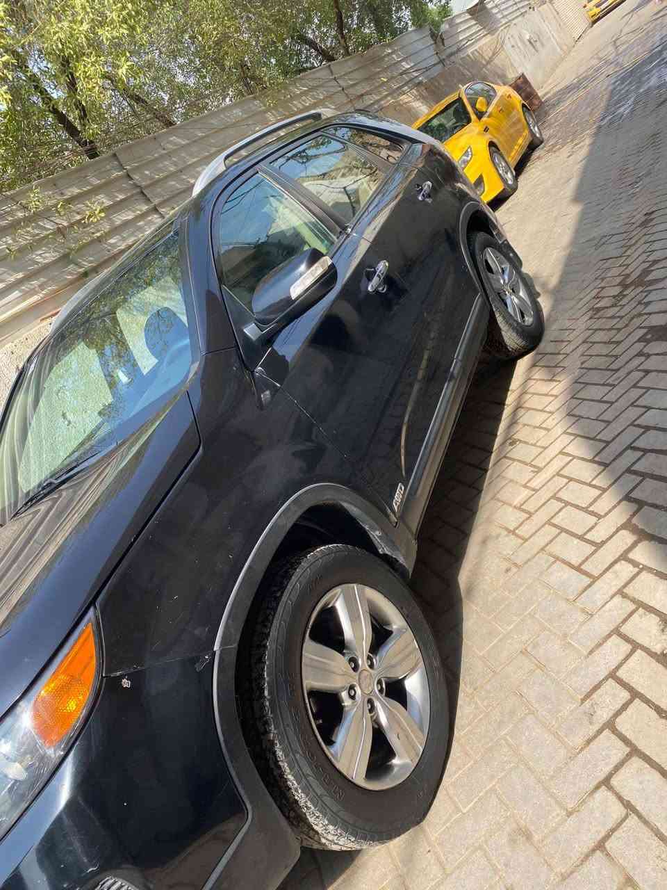 سورنتو 2012  امريكي سبعه راكب 6V 3500L مصبوغه عام بدون دواخل كامل مواصفات كشن جلد تحكم استيرن كشنات كهربائية بانوراما شاشه كامره خلفيه  تبريد 3قطع منضومه جديدة  العنوان بغداد   للاستفسار ***********
