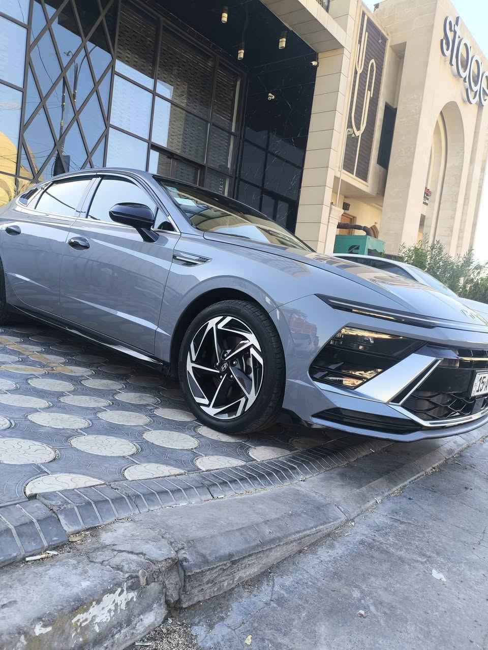 -  بدون ايرباك بدون تبديل --
سوناتا الشكل الجديد مرقمة انبار 
  وارد امريكي/ 2024 
طخة كلش بسيطه بالبنيد  ونفسه مصلح بدون فتح بدون تبديل بدون صبغ كلين كل السياره  

صور الحادث موجوده يمك 

مواصفات SEL تجي فول مواصفات  
محرك 2500
دشبول الكتروني متصل مع شاشة كاملة
أنظمة قيادة متعدد 
رادارات امامي جانبي خلفي
قيادة آليه * تحديد مسار 
لايت زينون عالي ناصي 
LED نهاري - بك لايت لد 
مانع تصادم امامي خلفي
بصمة تشغيل + بصمة ابواب + تشغيل عن بعد
كشن كهربائي
تدفئة كشنات
اوتو هولد توقف ذاتي اثناء الازدحام 
تحكمات استيرن فول
سايد بريك بصمة
صندوك ذكي + بصمة
كيرها تعليك النظام الجديد 
كامرا خلفيه دوارة وشاشة نظام ابل كار بلي
وباقي المواصفات معروفه للسيارة  
مكاني الرمادي 
***********. واتساب موجود 
عارضها ب190 مجال قليل كلش

نص مكتوب في الصور:
- 2026.08.03 09:41 POCO X6 Pro 5G 25mm f/1.7 1/940s ISO50