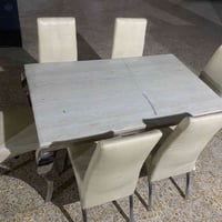 ميز طعام • مرمر مفطوره • نضيف جدا
