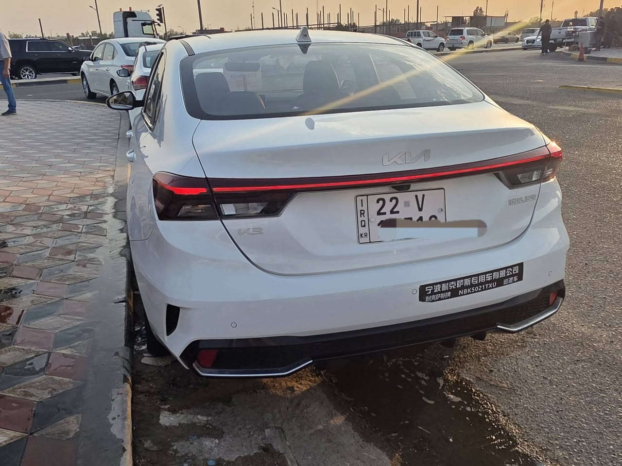 السلام عليكم 
للبيع في البصره كيا k3
2025
ماشيه 6000الف 
رقم اربيل تريد وكاله تريد تحويل 
كفاله بارد صبغ ضربه 
السعر 150 بيها مجال بسيط 
للاستفسار ***********
العنوان البصره
