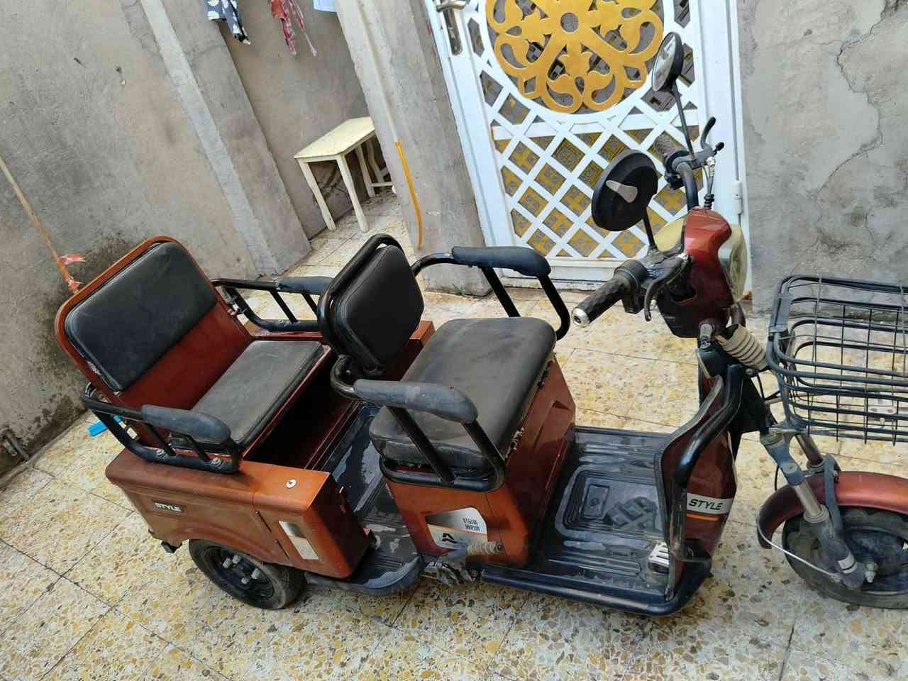 دراجه شحن مال معوقين نظيفه وشغاله على الفحص بطاريات جدد سعرها ب 750 وبيها مجال مكانها ديوانيه قضاء الشاميه وهذا رقم***********
