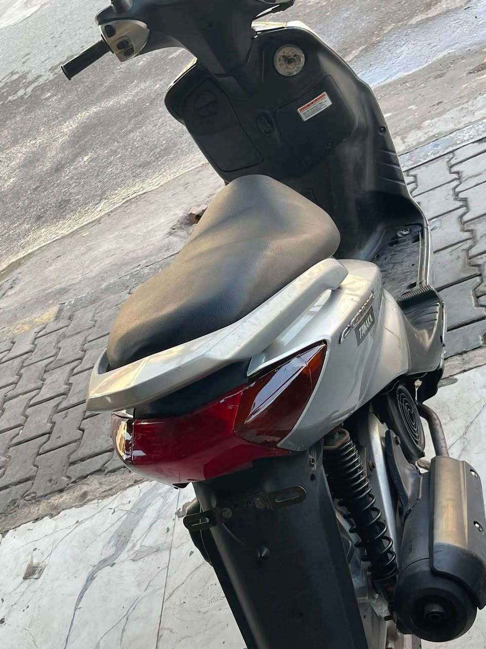 سكنس ياباني ١١٠ اخت الرمبه كاملة مابيها نقص شلعه خير من الله مكينه ممفتوحه بلاديه دراجه السعر ٦٠٠ وبيها مجال بسيط 
الاتصال ***********
بعقوبه بهرز
