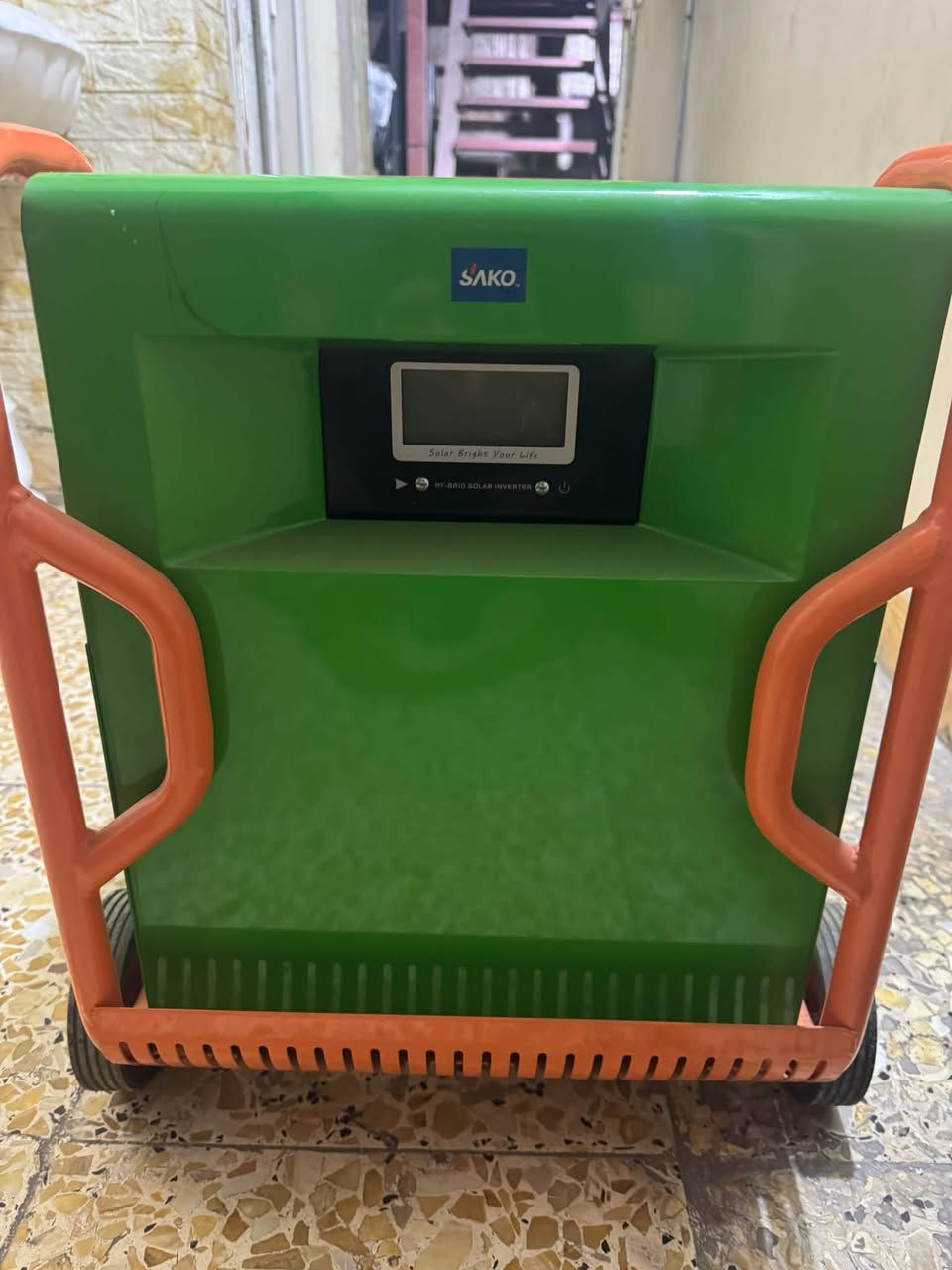 عاكس SAKO • بطاريات داخلية • ١٤٠٠ واط