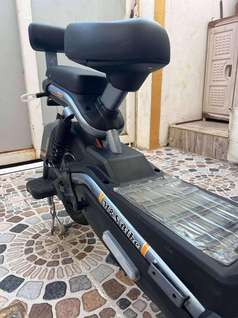 دراجە الشحن للبیع مودیل 2026 شرکە Ms bike حجم 14 دراجە نضیف اربع بطاریات بطاریات 16امبیر کل بشرط كهربایاط بشرط طایراط شرط سعر 300ومجال مکاني کرکوک حسابات رقم موبایل ***********
