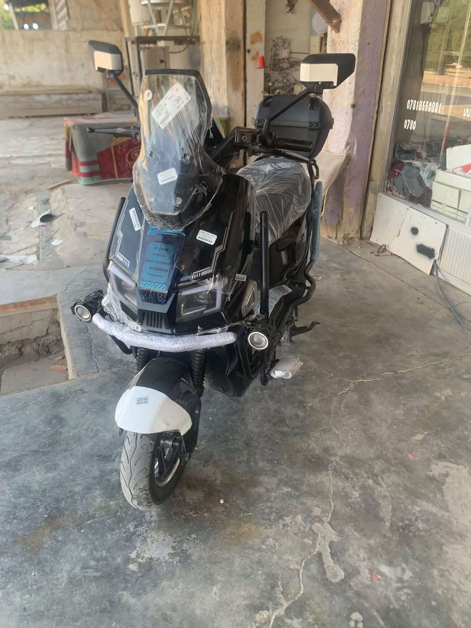 صاعقة • ٦ بطاريات • كهربا