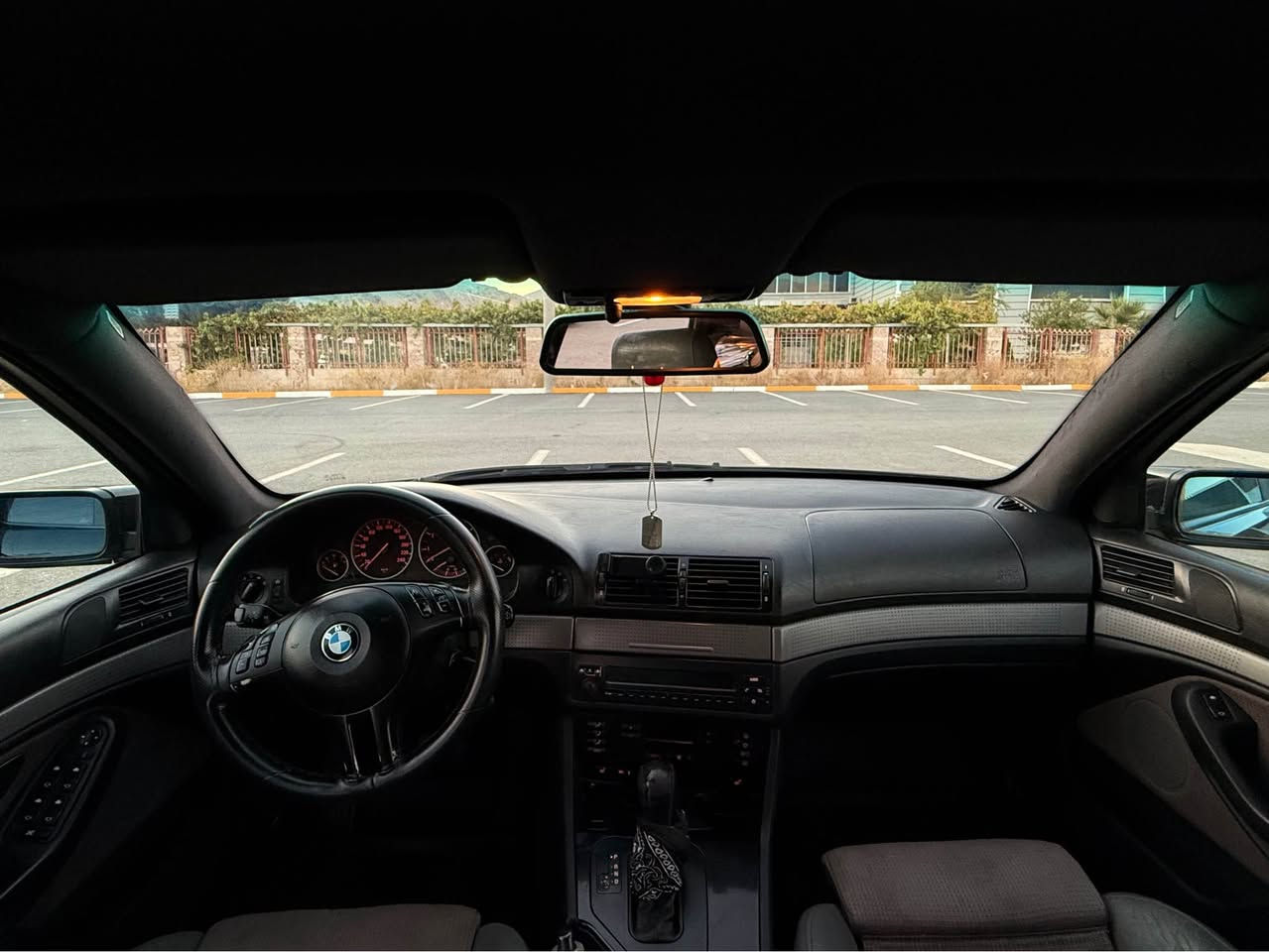 BMW E39
موديل 2003
مه كينه 528 دهبل ديجيتال كير توماتيك
٣ كَيّرٍ
سه قفو عيزام به شهرت
كوشن هيتهر
جلدو قوماش
ته حديد سورعه
پيش و پشت كه پس بيّ ليّدران جوار تايهى لوكى له زيّره
مهنه فه ست ئه سلّى 2021 داخل بوه
سه يارهكه بيّ مه سره فه
نرخ 80
*********** ث.م رانية, السليمانية
