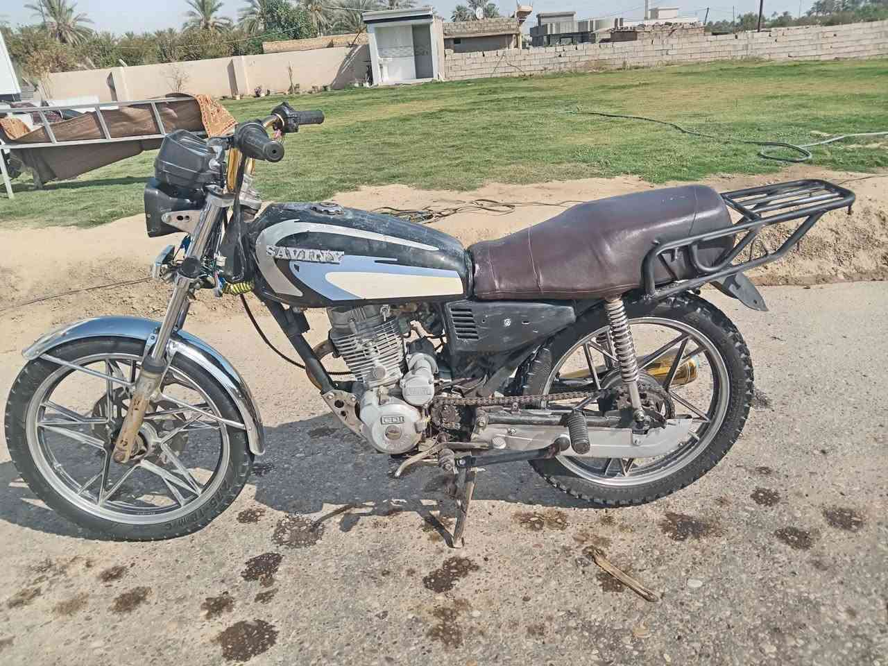 بيع مستعجل 200 وبيه مجال قليل موديل 19 بيه دخانه خفيفة مو شراي لاتعبني كلوب شغال اتصل ***********
