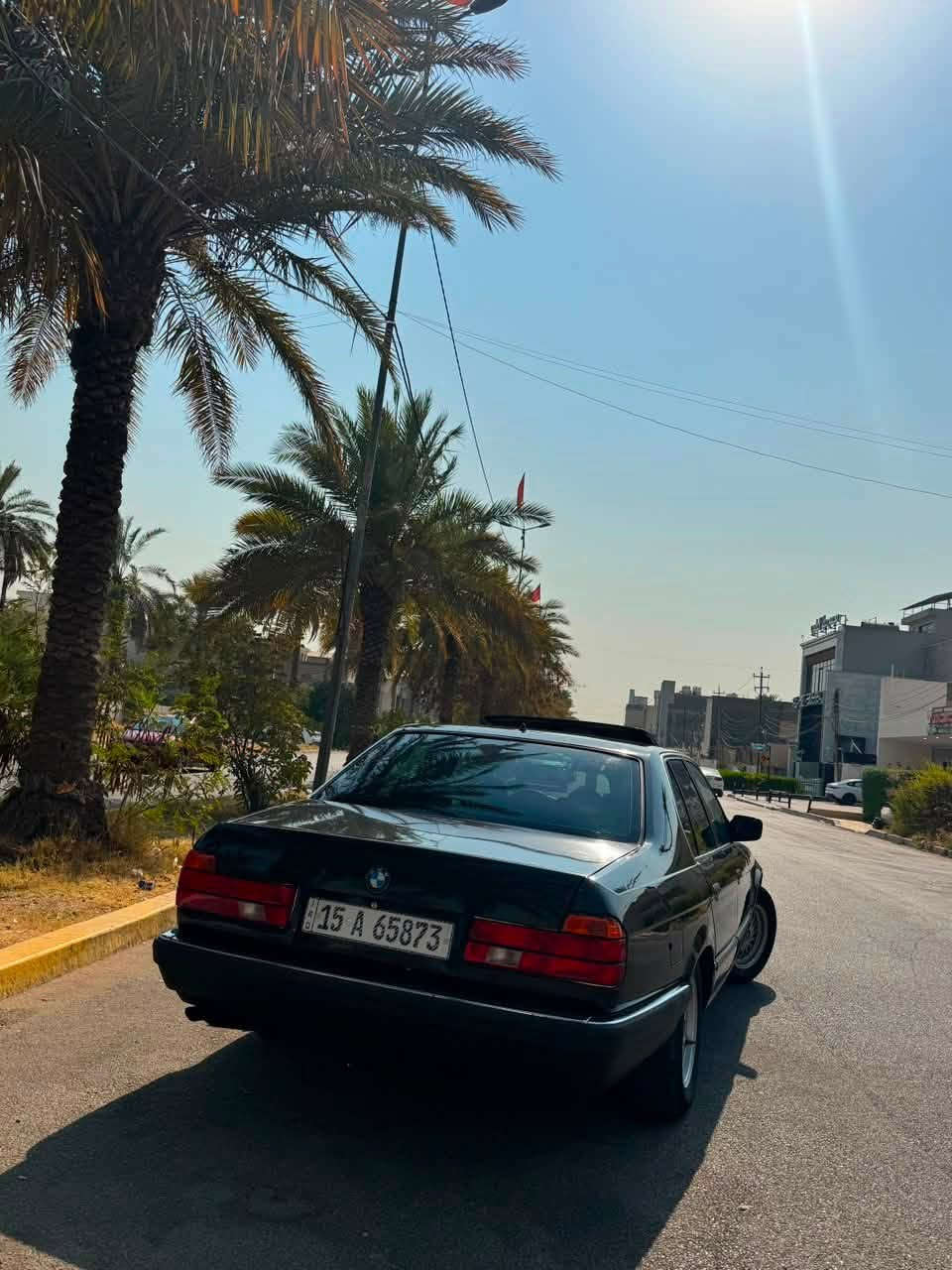 السلام عليكم
بي ام دبليو 1990 نوع 730i محرك 6 سلندر مفتوح كير ومحرك كفاله  مصبوغه عام للجماليه تبريد ثلج 🥶 تخم تاير جديد السياره جديده ماشيه 172 الف KM 
سعرها 55 ورقه بيها مجال بسيط عنوان السياره بغداد السيديه ***********
