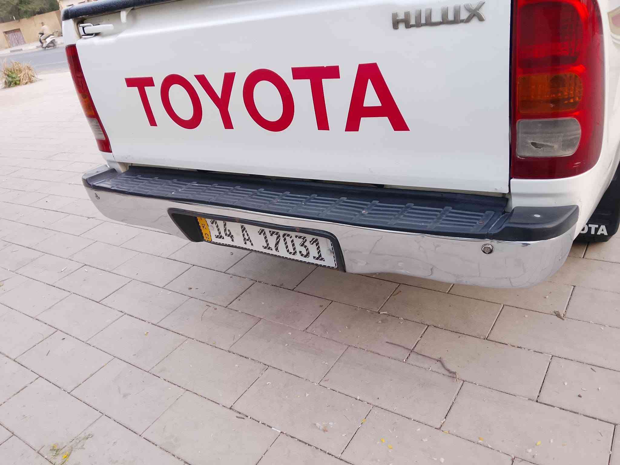 هايلوكس • موديل ٢٠١٠