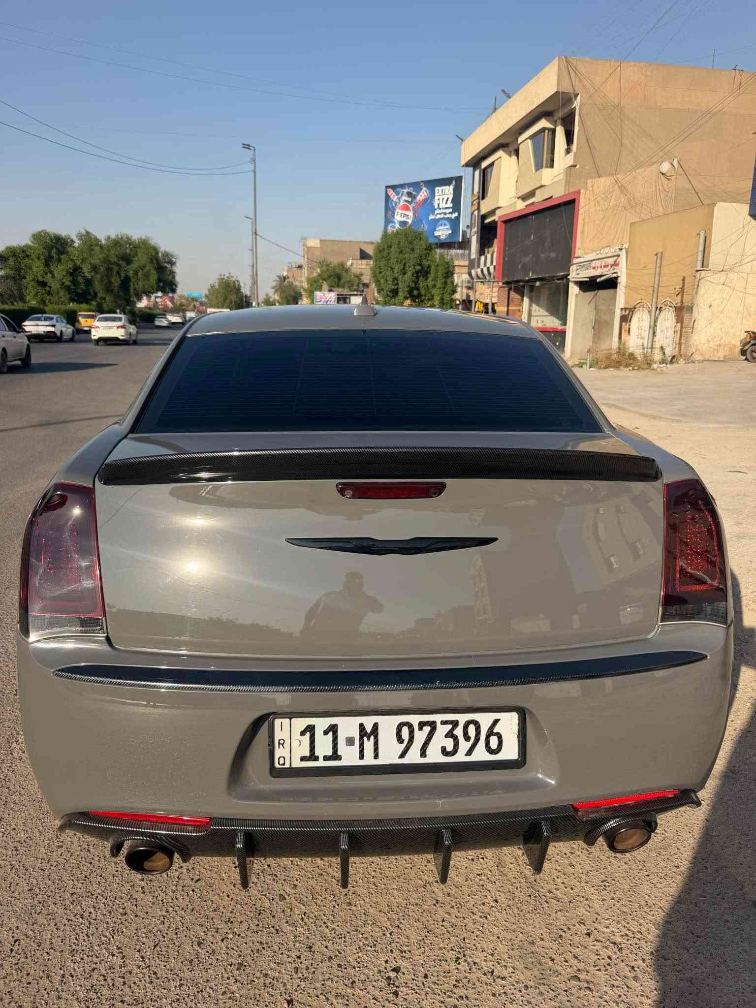 السلام عليكم … اخوان 
اوباما 2019 رقم بغداد الجديد 
عداد المسافه 42 الف ميل 
فول مواصفات عدا الفتحه 
كراسي جلد 
كراسي تدفئه تبريد 
ستيرن تدفئه 
ستيرن كهرباء 
تخزين ميموري 
شاشه كبيره 
كامره دواره 
فور ويل 
السياره كلش جديده عليه اضافات كاربون فايبر 
السياره وارد امريكي حادثه دعاميه وبنيد وجاملغ 
السعر 24000 $ بيه مجال بسيط 
للاتصال *********** 
مكان السياره بغداد زيونه 
بيع فقط Webada East, Gampaha
