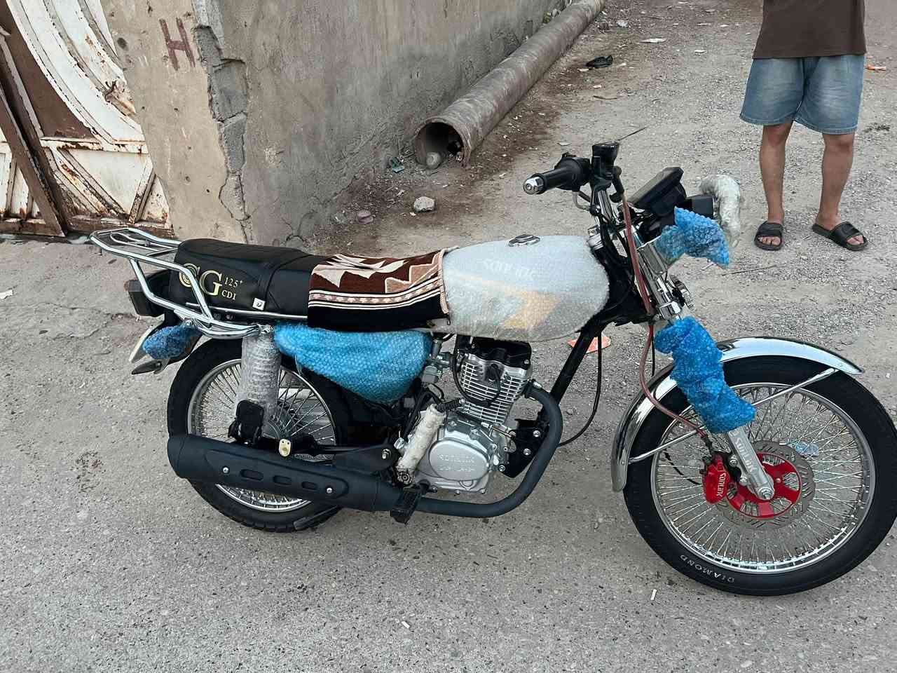 تايكر • ٢٥ • نضيف