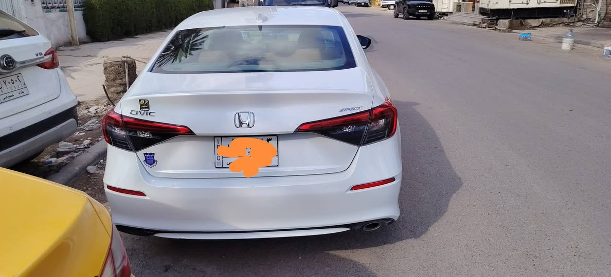 السلام عليكم هوندا سيفك موديل 22 محرك 2000 سبورت بسمي تحويل ثاني يوم عارضها 130 وبيها مجال رقم بغداد أرقامي *********** /***********
