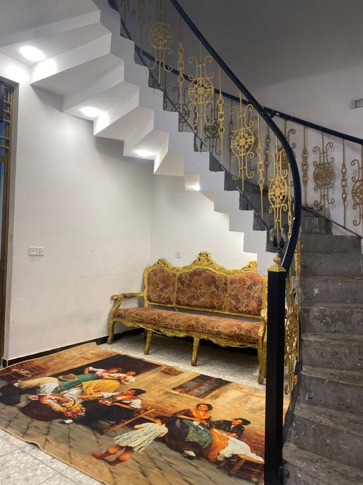 دار زراعي للبيع حي طارق القديم قرب معمل الغاز مساحة 140 للاستفسار ***********
