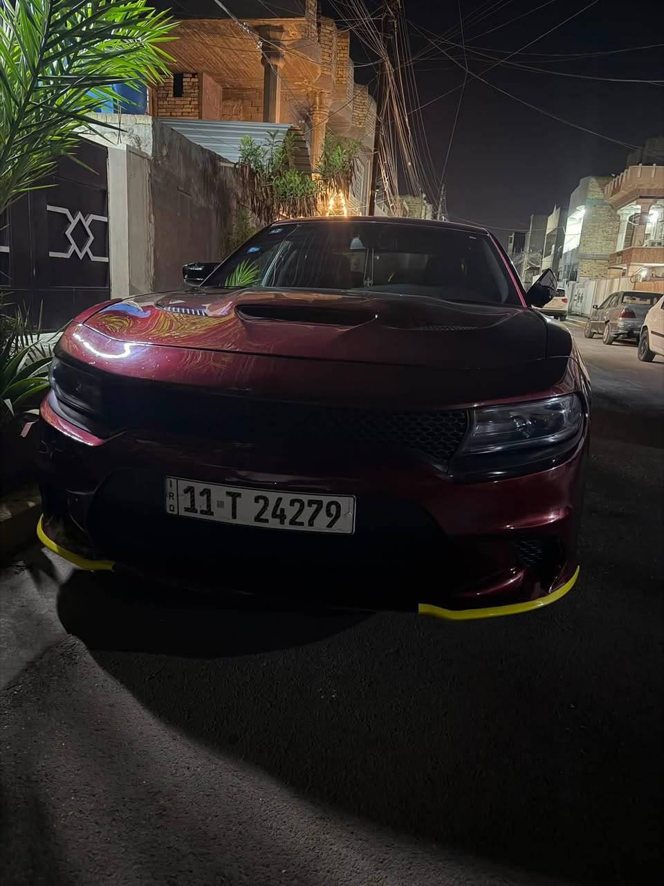 للبيع او مراوس دوج جارجر
موديل 2018 
ماشيه 103 m
موصفات SXT 
تشغيل عن بعد و شاشه كبير و حساس بلادي
محدث SRT البچم 
محرك 6 سلندر بلادي ممفتوح برغي بالمكينه 
كير مضبوط 
حداديه 100‎%‎ 
تخم تاير + بطارية جديده
ويل 20 اصلي 
رقم بغداد بسمي جديد كله حتى الهزه 
لد متغير و عين الشيطان بيها 
غرفتها نضيفه .

الضرر قطعتين جاملغ مبدل نفس اللون و بنيد محدث 
صور الضرر موجوده و سونار بيها اكثر من واحد 
دواخل لغد شاصي مابيهن فقط يسموها بطانه شي خفيف كلش مماثر عليها ضررها سطحي .

مكاني بغداد مطار بغداد الدولي قرب نصب عباس ابن فرناس 
***********  ***********
#السعر 187 و بيها مجال
