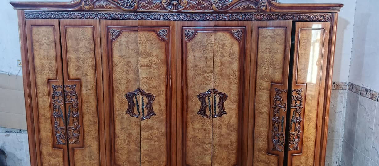 غرفت نوم للبيع قيم وخذ 
***********
