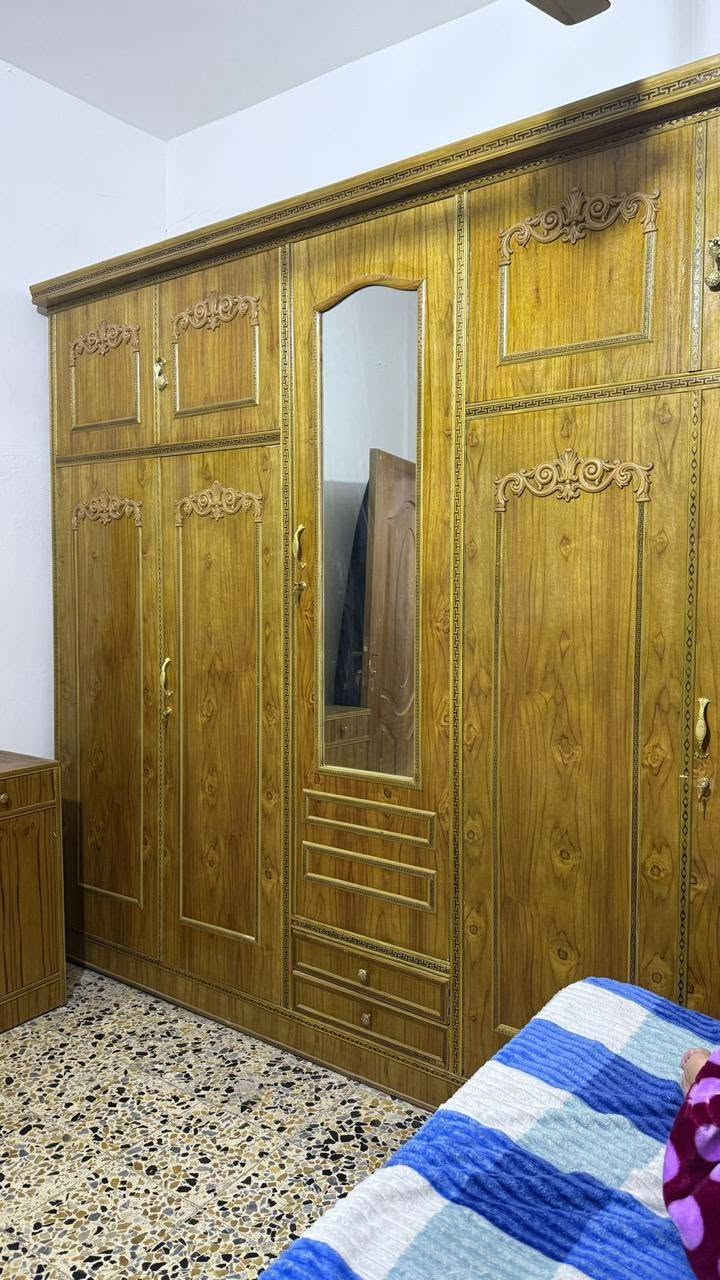 نجف حي ندا • غرفة اخشاب • ميز تواليت