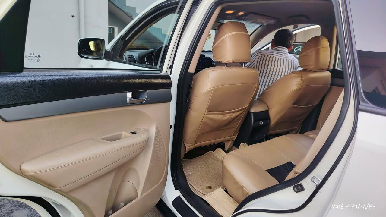 🚘 للبيع كيا سورنتو 2014 وارد گوري
📍 الموقع: الموصل
• وارد گوري 
• محرك 2400
• نظام ECO الاقتصادي
• المكينة والكير شرط
• Clean Title
• رقم أربيل 
• سنويه 2030
• ماشية 175,000 كم
• كاميرا خلفية 🎥
• مبدل وياله موديل 2022
• تايرات جديدة 100/100 🛞
• تحكم بالمرايات
• السعر: 165 ورقة
📞 للاستفسار: ***********
***********
السيارة جاهزة للفحص والمعاينة.
(السياره نظام بيع ومراوس بـ سورينتو من موديل 2014 إلى 2020 محرك 6 سلندر او هاڤال H6 من موديل 2018 إلى 2024)
